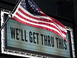 अमेरिका में कोरोना वायरस का कहर, लगातार दूसरे दिन भी करीब 2000 मरीजों की मौत : रिपोर्ट अमेरिका में कोरोना वायरस का कहर, लगातार दूसरे दिन भी करीब 2000 मरीजों की मौत : रिपोर्ट