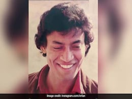 Irrfan Khan बचपन में करते थे अमिताभ बच्चन और मिथुन चक्रवर्ती की नकल, पुरानी Photos हुईं Viral Irrfan Khan बचपन में करते थे अमिताभ बच्चन और मिथुन चक्रवर्ती की नकल, पुरानी Photos हुईं Viral