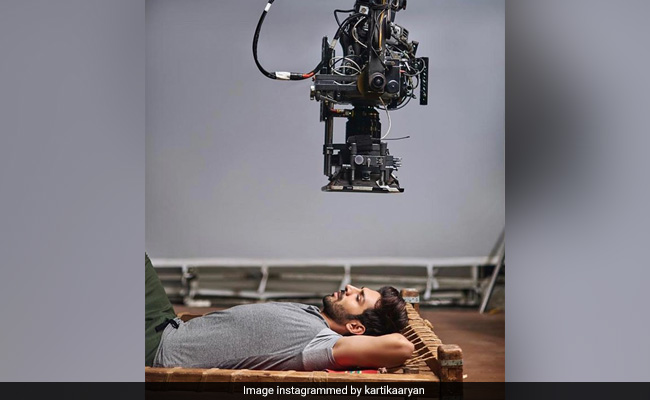 Kartik Aaryan Was Missing His "Cutie", So He Posted This Pic