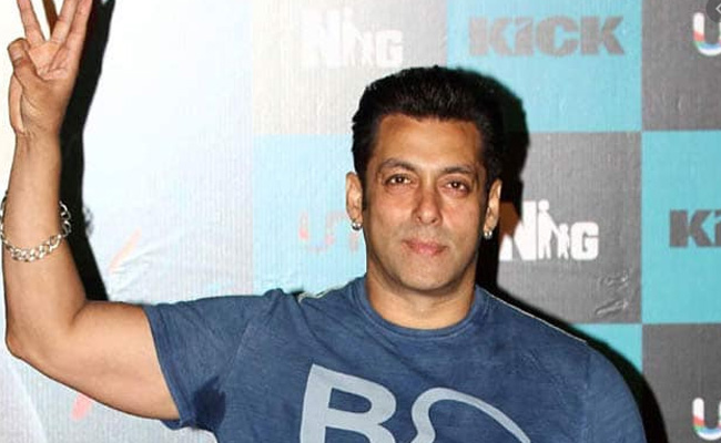 Salman Khan Starts Transferring Funds To Bollywood's Daily Wage Workers Affected By Lockdown