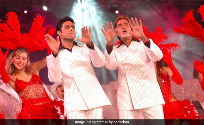 Throwback To Abhishek's First Stage Performance With "Cool Dude" Amitabh Bachchan