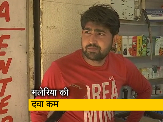 भागीरथ पैलेस में मास्क और सैनिटाइजर की बिक्री ज्यादा