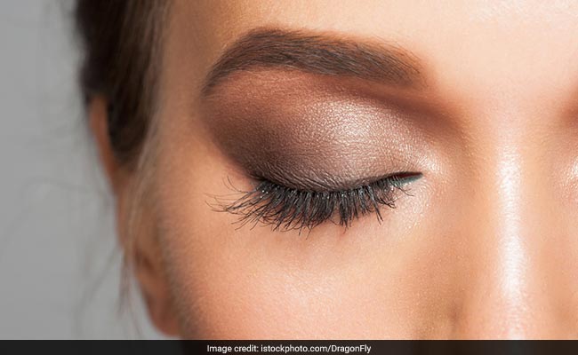 10 Neutral Eyeshadows That Are Perfect For Office Wear
