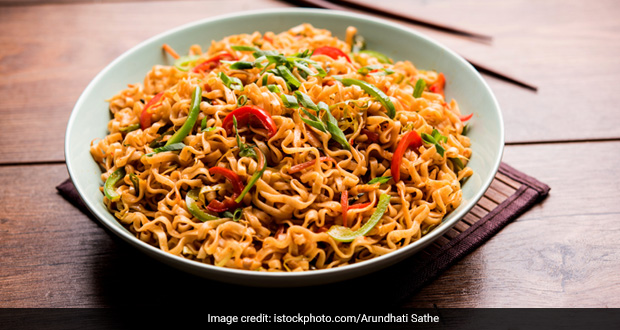 Quick And Easy Noodles Recipe: Make Spicy Schezwan Noodles In Just 15 Min