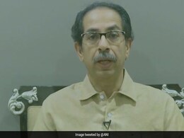 महाराष्ट्र में उद्धव ठाकरे की कुर्सी को लेकर फंसा पेंच, अब गेंद राज्यपाल के पाले में महाराष्ट्र में उद्धव ठाकरे की कुर्सी को लेकर फंसा पेंच, अब गेंद राज्यपाल के पाले में