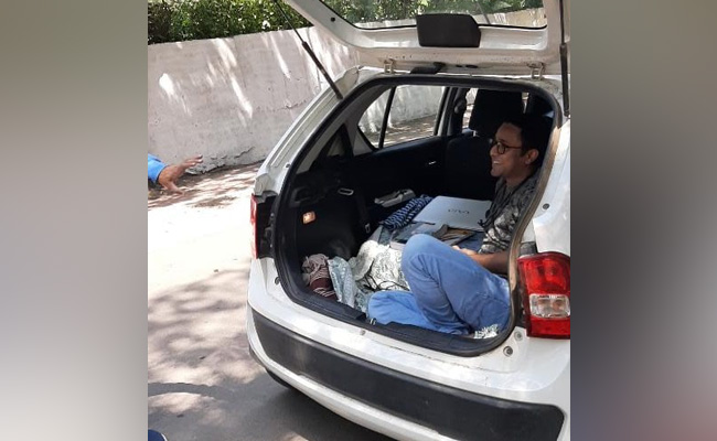 Bhopal Doctors On COVID-19 Duty Live In Their Cars To Protect Families