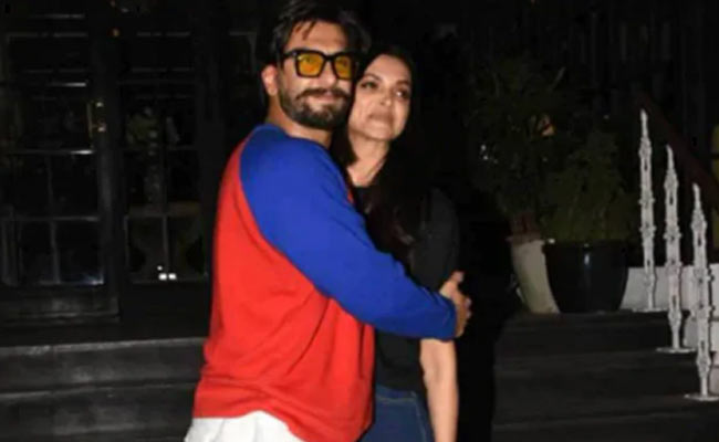 Deepika Padukone's Eureka Moment On Ranveer Singh's Sleep Habits