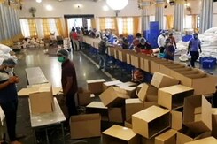 The Akshaya Patra Foundation Providing Meals to Thousands Of Migrants The Akshaya Patra Foundation Providing Meals to Thousands Of Migrants