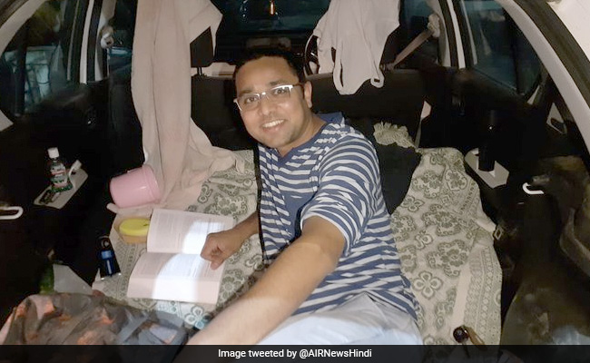 CoronaVirus के मरीज़ों का इलाज करने वाले डॉक्टर ने कार को बनाया घर, CM शिवराज चौहान बोले - आप जैसों को मैं...