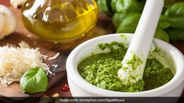 Watch | This Unique Basil Pesto Sauce Adds In The Goodness Of Spinach (Recipe Video)