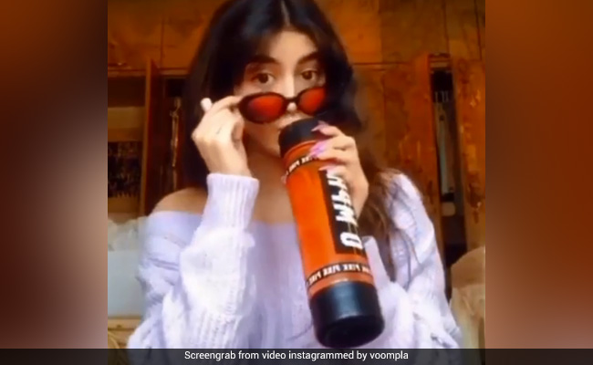 खुशी कपूर ने चुराए जाह्नवी कपूर के कपड़े, दिखाया ऐसा स्वैग... Video हुआ वायरल