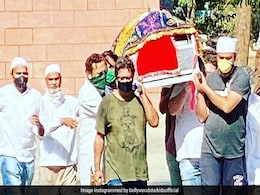 इरफान खान हुए सुपुर्द-ए-खाक, अंतिम विदाई में शामिल हुए 20 लोग- Photos Viral इरफान खान हुए सुपुर्द-ए-खाक, अंतिम विदाई में शामिल हुए 20 लोग- Photos Viral