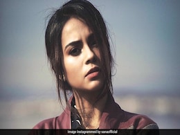 जनता कर्फ्यू के दिन हो गया था बॉलीवुड एक्ट्रेस के पिता का निधन, Video कॉल के जरिए अंतिम संस्कार में हुईं थीं शामिल जनता कर्फ्यू के दिन हो गया था बॉलीवुड एक्ट्रेस के पिता का निधन, Video कॉल के जरिए अंतिम संस्कार में हुईं थीं शामिल