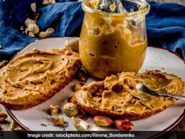 Almond Butter Vs Peanut Butter: ऑलमंड बटर और पीनट बटर में सेहत के लिए कौन है ज्यादा बेहतर, यहां जानें... Almond Butter Vs Peanut Butter: ऑलमंड बटर और पीनट बटर में सेहत के लिए कौन है ज्यादा बेहतर, यहां जानें...