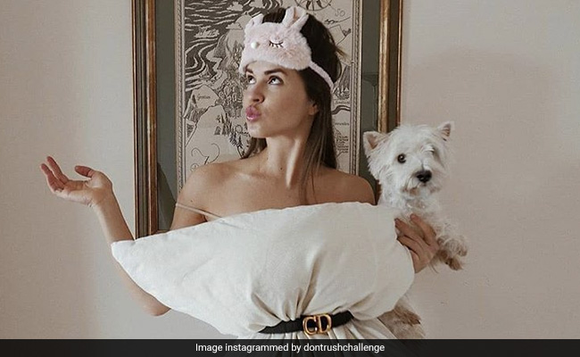 Instagram Users Turn Pillows Into Dresses For #QuarantinePillowChallenge