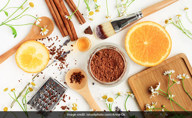 Beauty Expert Home Remedies To Keep Your Skin Glowing During The Lockdown