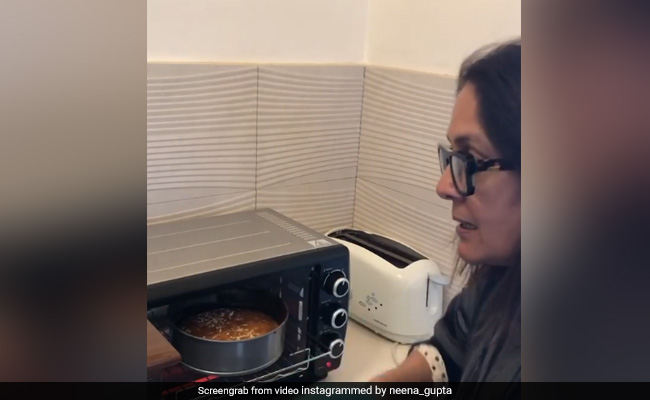 Neena Gupta, In Lockdown Cooking Mode, Bakes Orange Cake