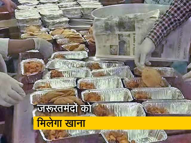 प्रेस क्लब में गरीबों के लिए बनाया जा रहा है खाना