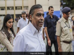 कर्ज़ से मुक्त हो गई रिलायंस इंडस्ट्रीज़, शेयरधारकों से किया वादा वक्त से पहले पूरा किया: मुकेश अंबानी कर्ज़ से मुक्त हो गई रिलायंस इंडस्ट्रीज़, शेयरधारकों से किया वादा वक्त से पहले पूरा किया: मुकेश अंबानी