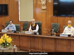 Doctors Withdraw Symbolic Protest Over Attacks After Amit Shah Assurance Doctors Withdraw Symbolic Protest Over Attacks After Amit Shah Assurance
