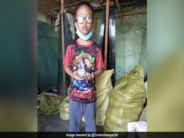 Mizoram Boy Breaks Open His Piggy Bank, Donates Savings To Fight COVID-19 Mizoram Boy Breaks Open His Piggy Bank, Donates Savings To Fight COVID-19