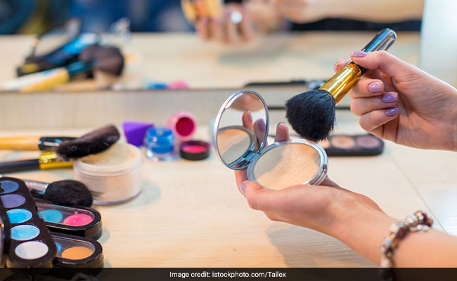 5 Ideas For Beauty And Makeup Addicts To Do When Quarantined At Home