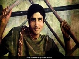 दिवाली में अमिताभ बच्चन के हाथ में फट गया था बम, ट्वीट कर कहा- मुझे मेरी तर्जनी के साथ अपने अंगूठे का... दिवाली में अमिताभ बच्चन के हाथ में फट गया था बम, ट्वीट कर कहा- मुझे मेरी तर्जनी के साथ अपने अंगूठे का...
