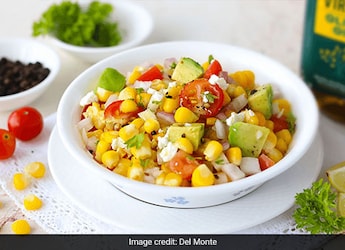 How To Make Corn And Pomegranate Chaat For A Simple And Refreshing Summer Treat How To Make Corn And Pomegranate Chaat For A Simple And Refreshing Summer Treat