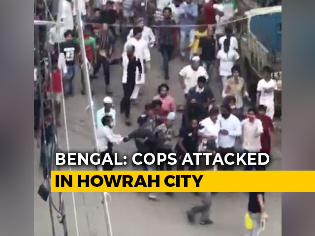 Police Attacked In Bengal's COVID Hotspot Howrah While Enforcing Lockdown