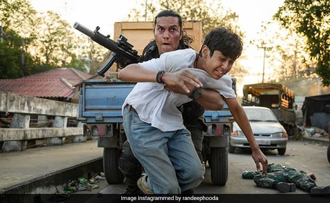 Randeep Hooda's "Don't Step Out" Post Has An <i>Extraction</i> Reference