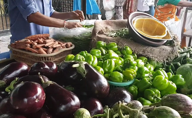 Out-Of-Job Actor Kartika Sahoo Sells Vegetables In Odisha To Survive Pandemic