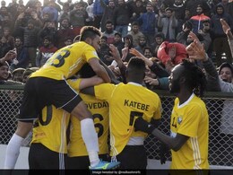 Coronavirus: Real Kashmir FC Distribute Essential Equipment To Frontline Workers Coronavirus: Real Kashmir FC Distribute Essential Equipment To Frontline Workers