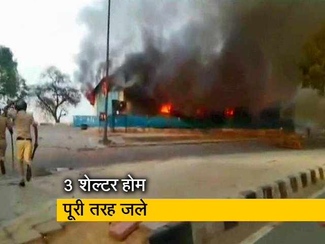 दिल्ली के कश्मीरी गेट के शेल्टर होम में भीषण आग