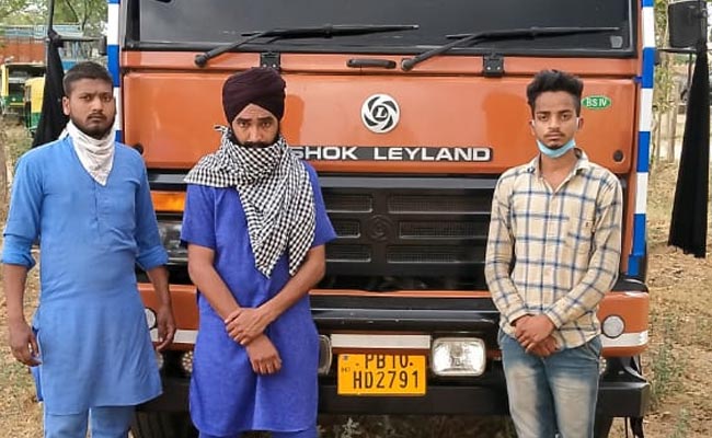 Lockdown: कैन्टर में लुधियाना से बिहार ले जाए जा रहे थे 76 लोग, गुरुग्राम पुलिस ने धरदबोचा