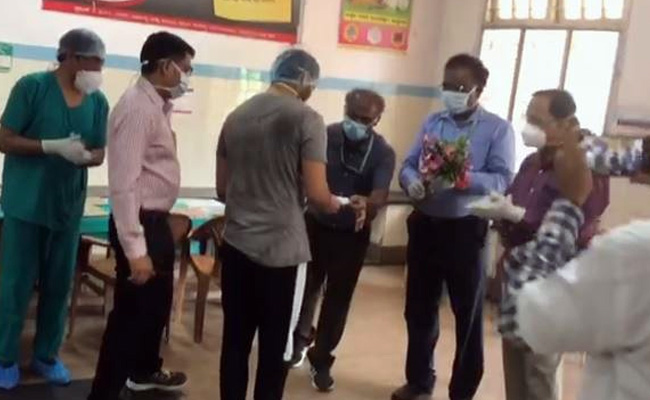Watch: Karnataka Doctors Clap For Patients Who Recovered From COVID-19