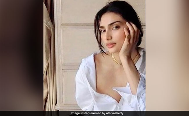 Here's What KL Rahul Thought Of Athiya Shetty's Outfit In This Pic