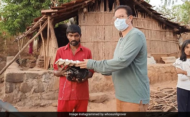 सलमान खान की राह पर निकल पड़े उनके बहनोई, आदिवासी परिवारों की यूं की मदद- देखें Video
