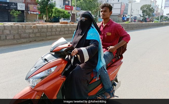 आंध्र प्रदेश में फंसा बेटा, स्कूटी से 1400 KM सफर तय कर बेटे को तेलंगाना लेकर लौटी मां