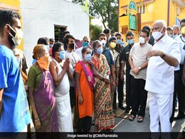 BS Yediyurappa Hits Bengaluru Roads To Inspect Lockdown BS Yediyurappa Hits Bengaluru Roads To Inspect Lockdown