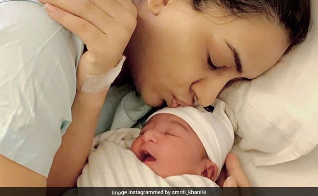 Television Actress Smriti Khanna's Pic With Baby Daughter Is Just Too Cute