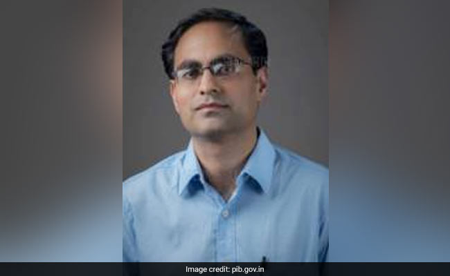 IIT Bombay Professor Receives Young Career Award In Nano Science And Technology