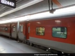 Indian Railways: भारतीय रेलवे ने किया बड़ा बदलाव, अब अधिकारी और कर्मचारी नहीं कर सकेंगे मनमानी Indian Railways: भारतीय रेलवे ने किया बड़ा बदलाव, अब अधिकारी और कर्मचारी नहीं कर सकेंगे मनमानी