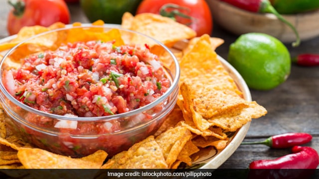 Homemade salsa is packed with antioxidant-rich vegetables such as tomatoes, onions and lemon