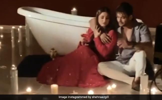 सिद्धार्थ शुक्ला और शहनाज गिल के 'भुला दूंगा' गाने ने बनाया नया रिकॉर्ड, शकीरा के 'वाका-वाका' को छोड़ा पीछे