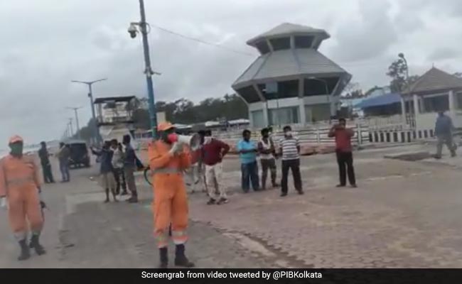 Cyclone Amphan Nears Bengal, Amit Shah Assures All Help To Mamata Banerjee