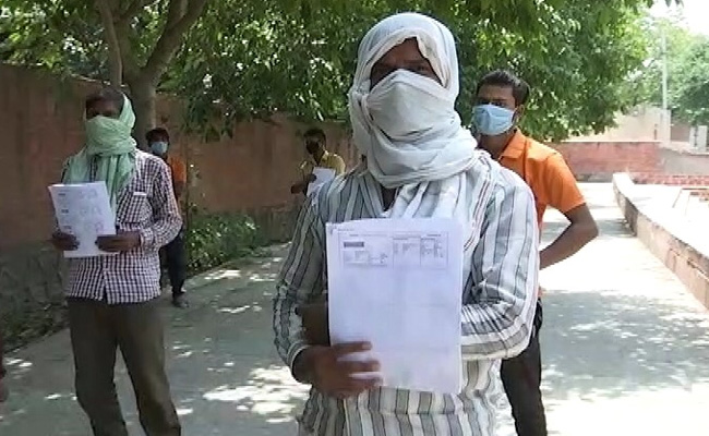 Delhi Farmer Spends Rs 70,000 On Air Tickets To Send 10 Migrants Home Delhi Farmer Spends Rs 70,000 On Air Tickets To Send 10 Migrants Home