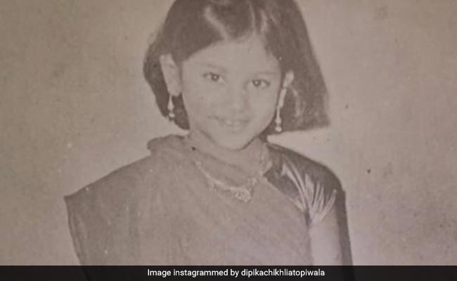 Who Knew This "Toothless" Kid Would One Day Be Sita In <I>Ramayan</i>? See Dipika Chikhlia's Pic