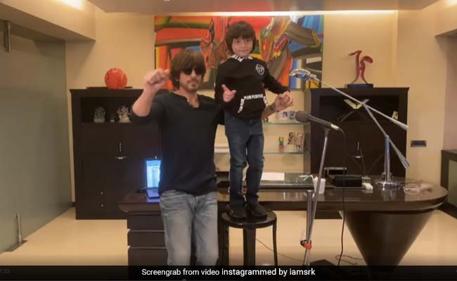 "Papa, Enough Now": AbRam Keeps Shah Rukh Khan's Singing In Check. But Hey, <I>Sab Sahi Ho Jayega</I>