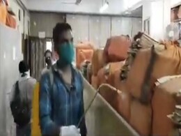 भोपाल में 30 फीसदी कर्मचारियों के साथ खुले सरकारी दफ्तर, फाइलों से दिखा सबसे ज़्यादा डर भोपाल में 30 फीसदी कर्मचारियों के साथ खुले सरकारी दफ्तर, फाइलों से दिखा सबसे ज़्यादा डर