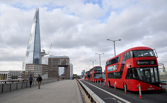 Inflation Weighs On Economy As Unemployment Goes Up In UK